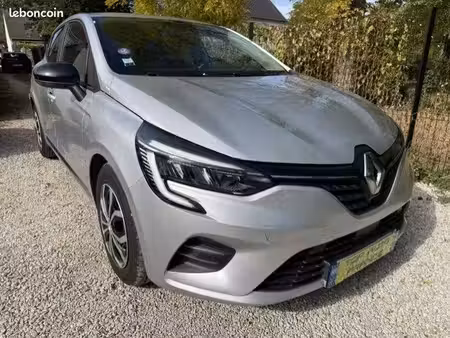 Renault Clio E-Tech 1.6 145 Evolution