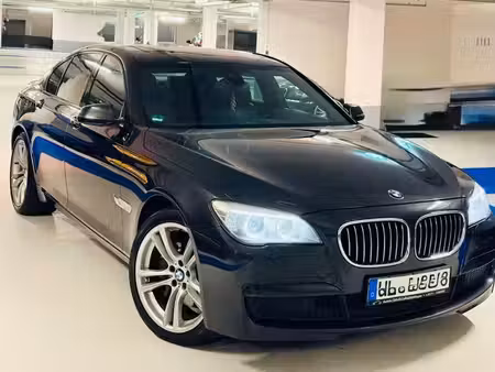 BMW Série 7 730d 3.0 258