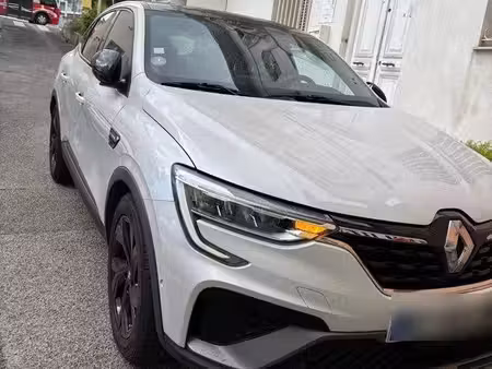 Renault Arkana E-Tech 1.6 145 RS Line