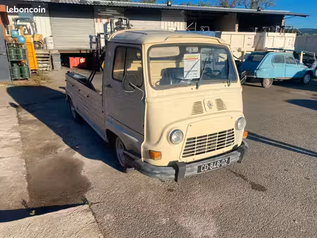 Renault Estafette 
