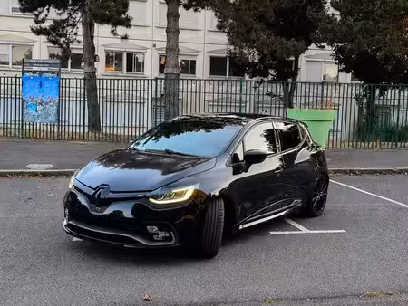 Renault Clio RS Trophy 1.6 T 220