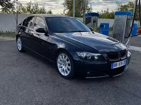 BMW Série 3 330d 3.0 231