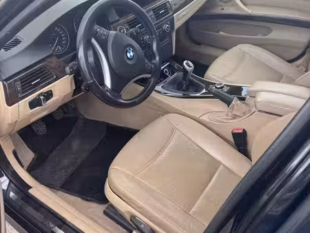 BMW Série 3 330d 3.0 245 Luxe