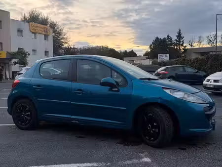 Peugeot 207 1.6 HDi 110