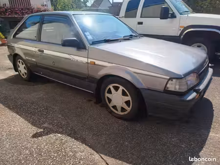 Mazda 323 