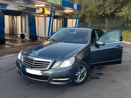 Mercedes-Benz Classe E E 220 2.1 CDI 170
