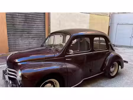 Renault 4CV