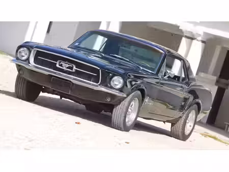 Ford Mustang V8 4.7