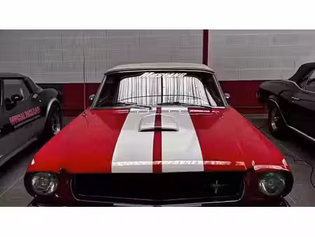 Ford Mustang V8 4.7