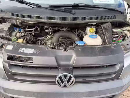 Volkswagen Transporter T5 1.9 TDI 105