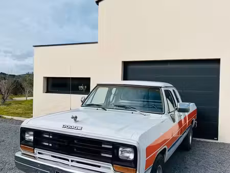 Dodge D Series 