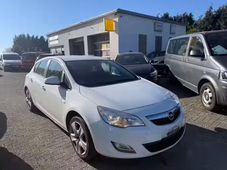 Opel Astra 1.4 140 Edition