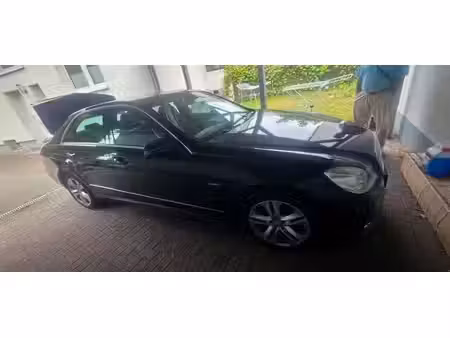 Mercedes-Benz Classe E E 200 2.1 CDI 136