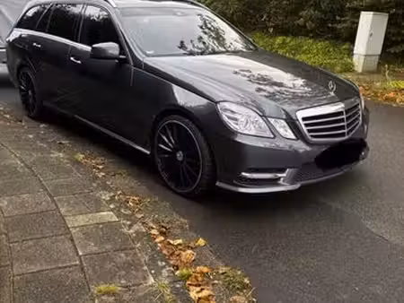 Mercedes-Benz Classe E E 350 V6 3.0 265