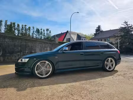 Audi A6 RS6 V10 5.0 TFSI 580 quattro