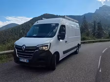 Renault Master 2.3 dCi 180