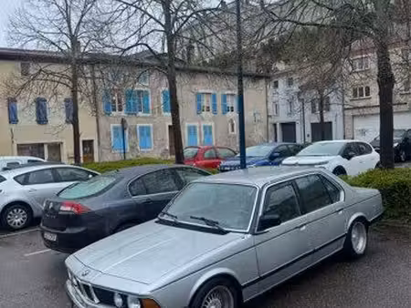 BMW Série 7 728i