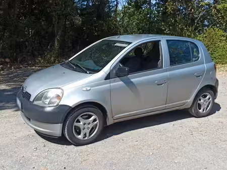 Toyota Yaris 1.0 VTi 68