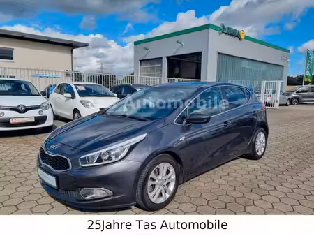 Kia Ceed 1.6 CRDi 128 Fifa World Cup Edition
