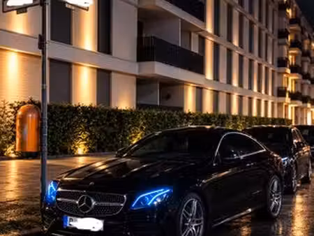 Mercedes-Benz Classe E E 200 2.0 184 AMG Line 4Matic