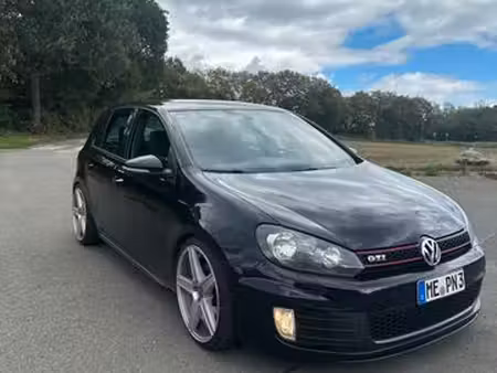 Volkswagen Golf GTI 2.0