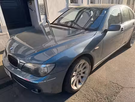 BMW Série 7 745d 4.4 329