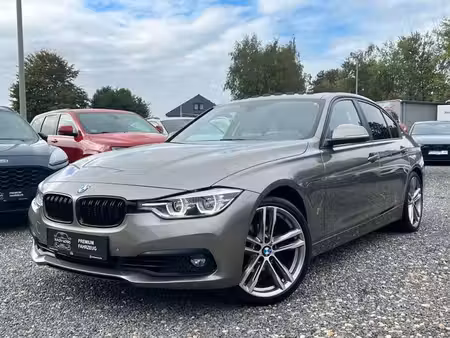 BMW Série 3 330e 2.0 252