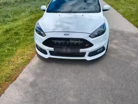 Ford Focus ST 2.0 EcoBoost 250