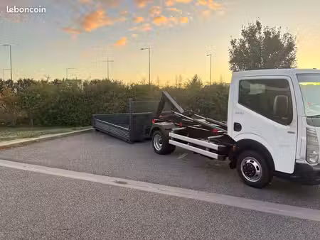 Renault Maxity 