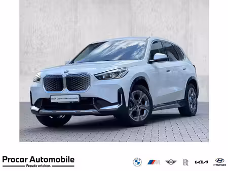 BMW iX1 