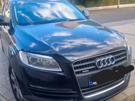 Audi Q7 quattro