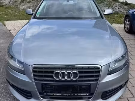 Audi A4 1.8 TFSI 120 Attraction