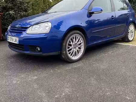 Volkswagen Golf 2.0 TDI 140
