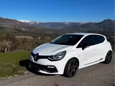 Renault Clio RS Trophy 1.6 T 220