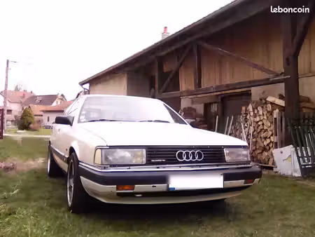 Audi 200 