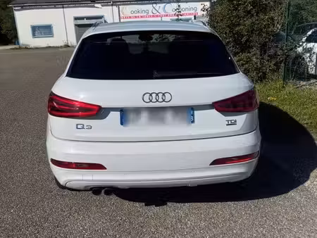 Audi Q3 2.0 TDI 140 S line