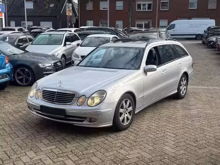 Mercedes-Benz Classe E E 200