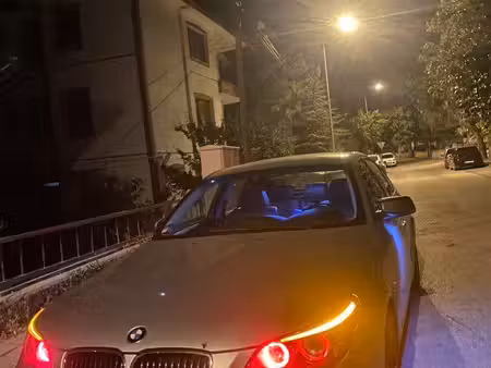 BMW Série 5 530d 3.0 235