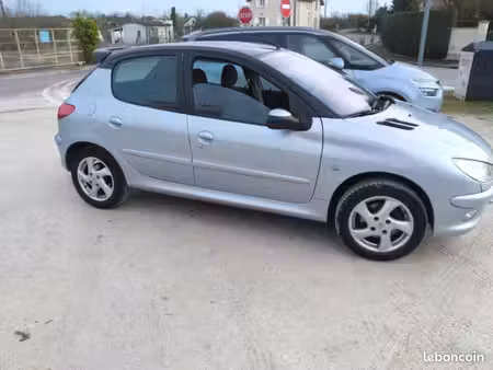 Peugeot 206 1.6 110
