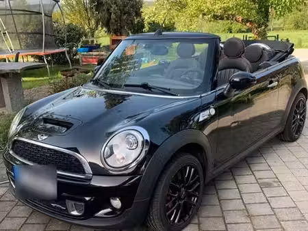 Mini Cabrio John Cooper Works 1.6 211