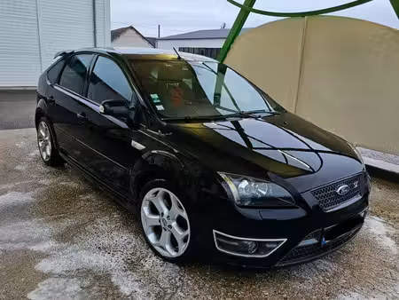 Ford Focus ST 2.5 225