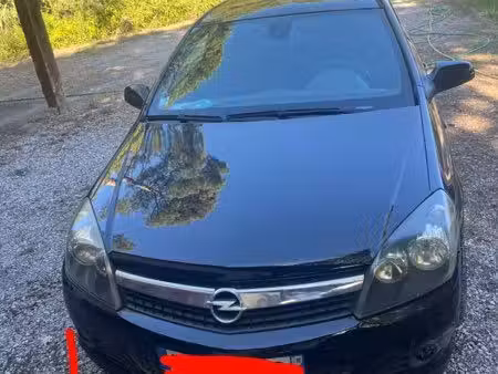 Opel Astra 1.2 90