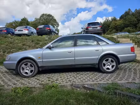 Audi A6 V6 2.6 150