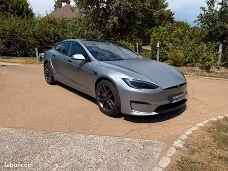 Tesla Model S Plaid 4x4