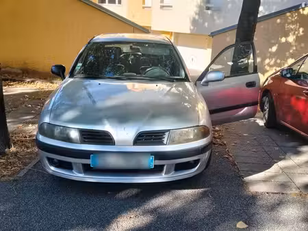 Mitsubishi Carisma 1.9 115