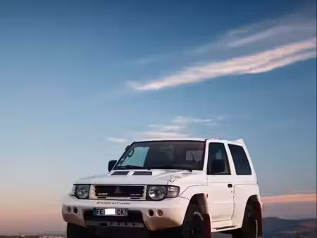 Mitsubishi Pajero Evo V6 3.5 208