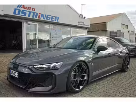 Audi e-tron GT RS quattro