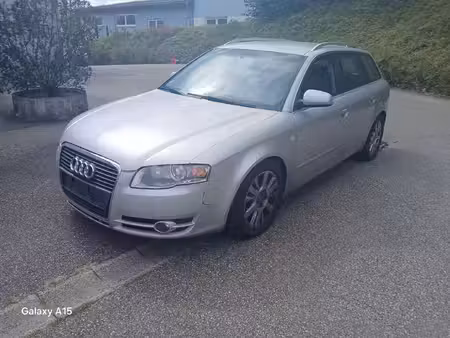 Audi A4 V6 2.5 TDI 163