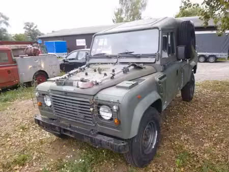 Land Rover Defender 2.5 122