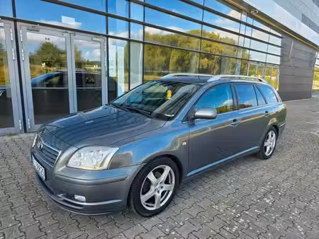 Toyota Avensis 1.8 129